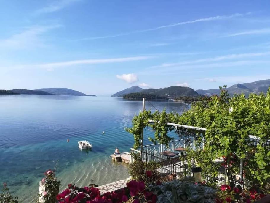 Villa Violeta Lefkada Nidhrion Exteriör bild