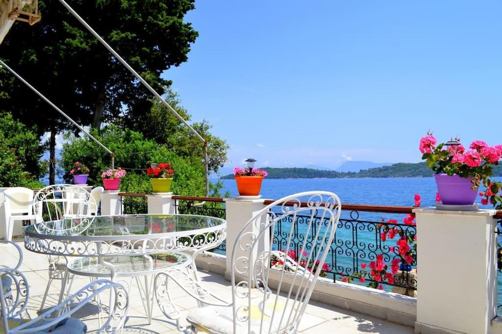 Villa Violeta Lefkada Nidhrion Exteriör bild